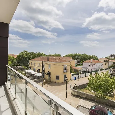 Modern Flat By The Beach